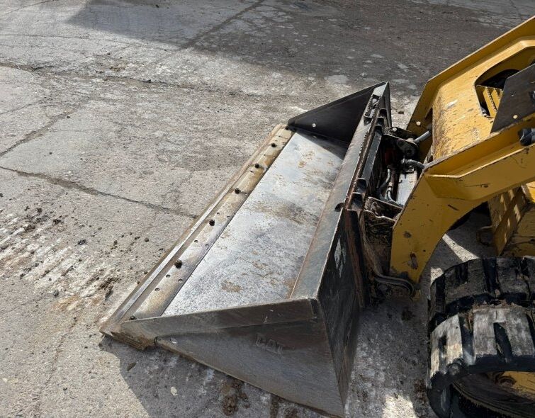 CATERPILLAR 299D3 XE ***DÉBIT ÉLEVÉ 150 L/min***